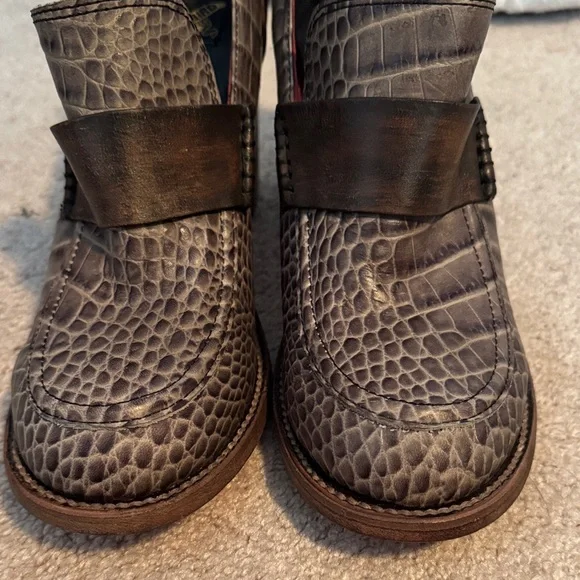 Freebird by Steven Crocodile Patterned Heels in Gray and Black - Picture 2 of 5